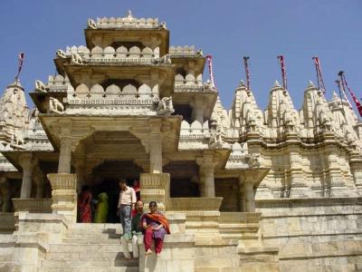u17/gautamraja/medium/42337267.RajaaurRaniyetagain.jpg