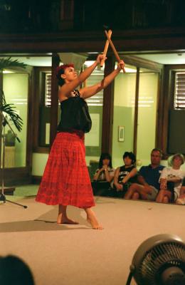 38N-20 Traditional Hula