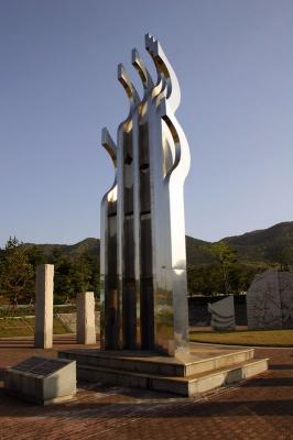 u17/gunnarhorpestad/medium/42364903.DSMESculpture020.jpg