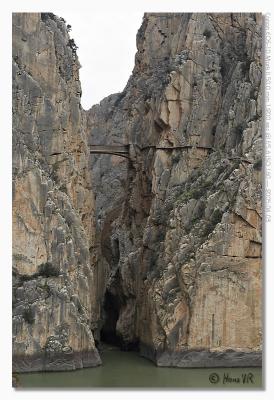 u17/hvr_oosterzele/medium/42381777.EOS1DMarkII_050403_zondag_165422_9092.jpg