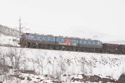 LC4S2592.jpg