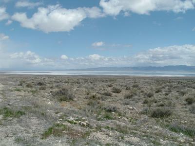 Approaching the great salt flats.