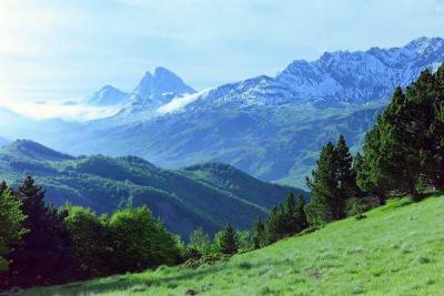 L'Ossau vu des pentes d'El Pazino