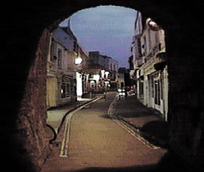 tenby_arch_nite