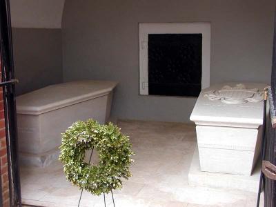 New tomb: Martha and George