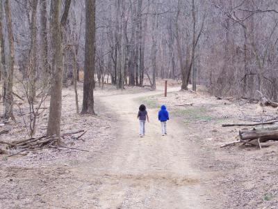 Angela and Vinod climb Maryland Heights