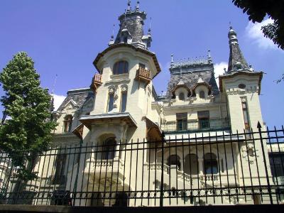 the elena Cretulescu palace
