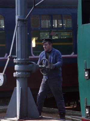 Filling up the Steam Engine with water