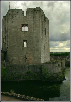 u17/maljohns/medium/42441217.greattower.jpg