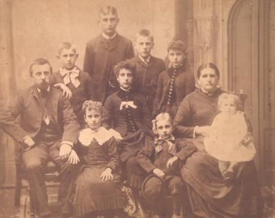 Muenzner family, 1887