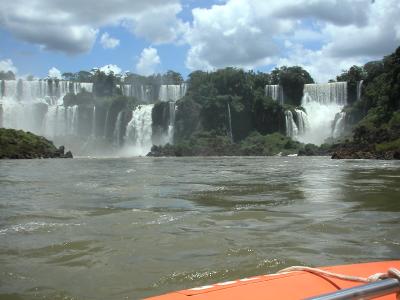 Falls from the river