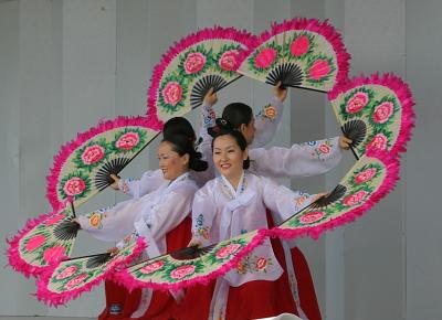 Korean Fan Dance