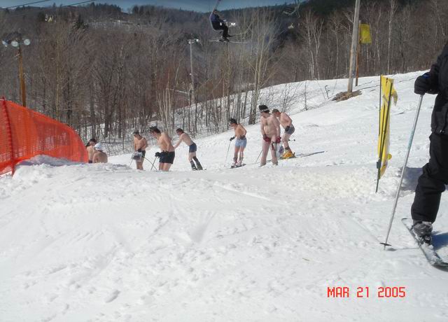 naked skiers