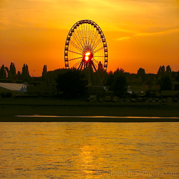 <b>The sun at work</b>*<br> by Alex Nek