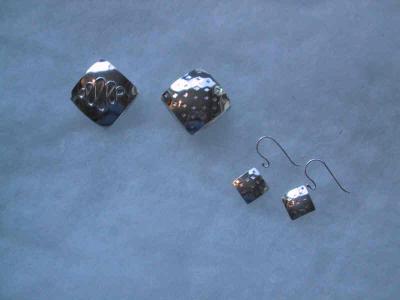 u17/suzbijoux/medium/7936499.pillowbeadearrings1.jpg