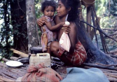 Batak mother and child #3