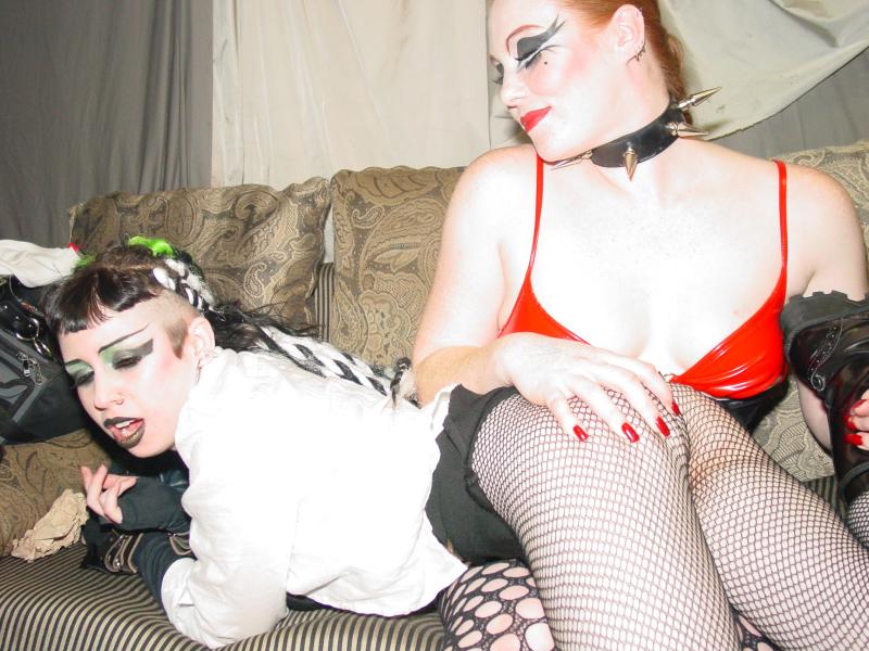 Dsc09228.jpg Autumn still spanking Hana