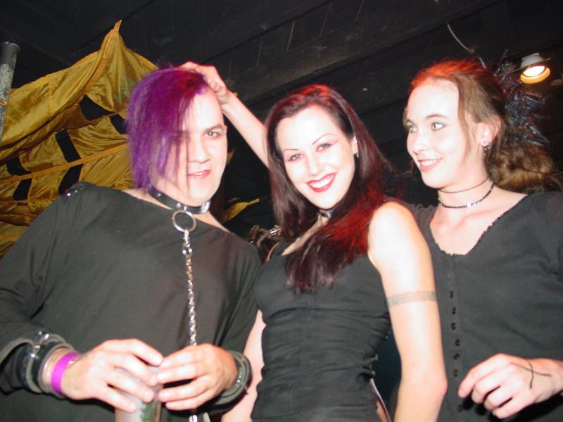 Dsc09261.jpg Kelly DJ techbat , Psychopsis Julie (Anders after marriage) and ???