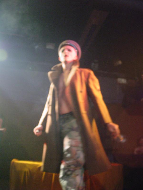 Dsc09307.jpg AJ carry on soldiers saliooor hoooooo