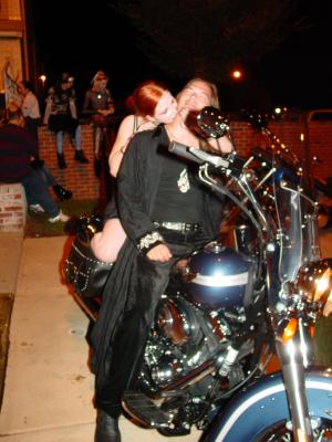 Dsc09350.jpg Laney and Jessie