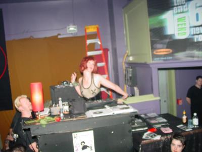 Dsc09468.jpg Torch and DJ Spider http://www.geocities.com/dj_spider_vi/