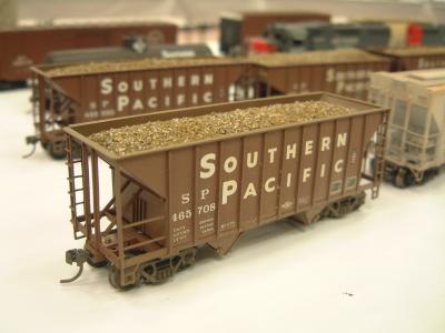 SP gravel hoppers by Phil Villalobos - NOT a Walthers model.