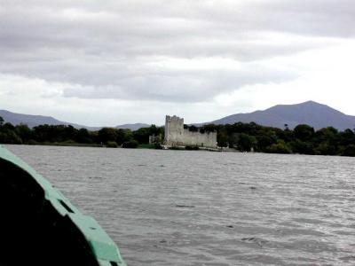 u17/wrcphoto/medium/21932406.RossCastleboat.jpg