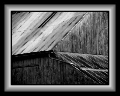 BARN DETAIL BW