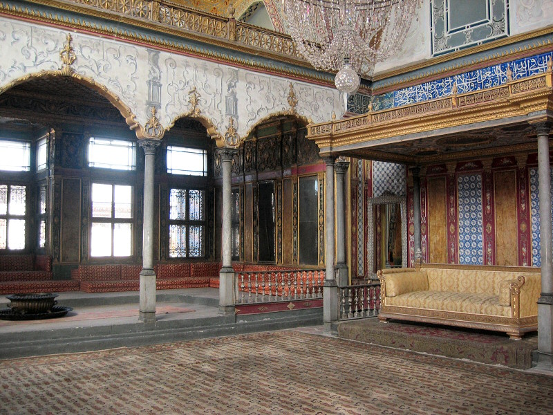 The Royal Hall - main reception area, wife #1 would have lived above (I think)