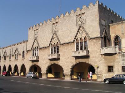 Building near the old port