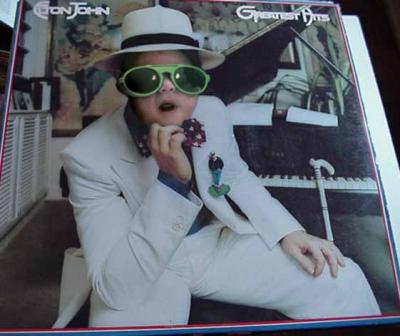 20040825elton.jpg
