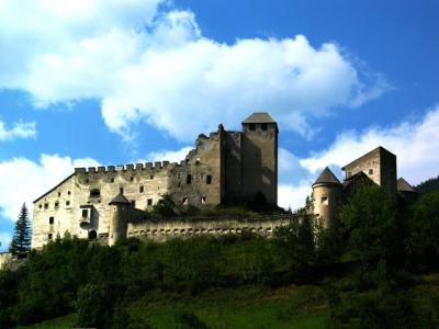 Heinfels castle