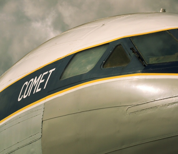 <b><i>Comet</b></i> * by Jono Kimber