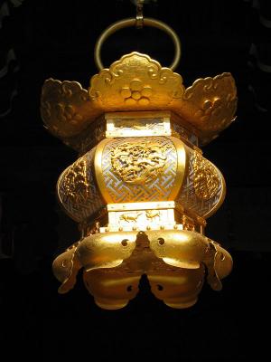 Gold lantern.JPG