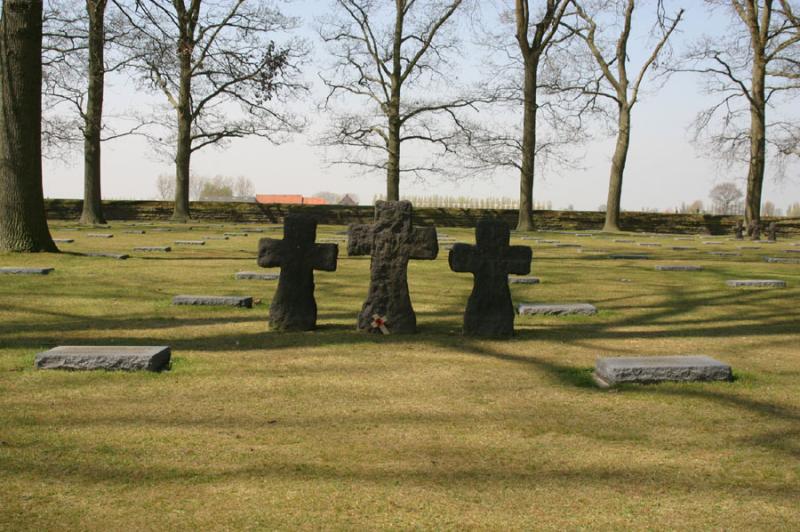 Deutscher Soldatenfriedhof - Langemark