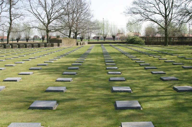 Deutscher Soldatenfriedhof - Langemark