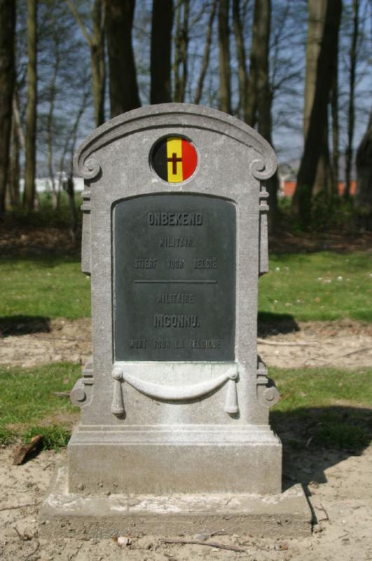 Belgisch Militair Kerkhof - Houthulst