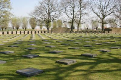 Deutscher Soldatenfriedhof - Langemark