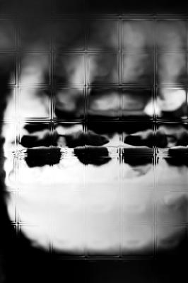 control_bw_glass