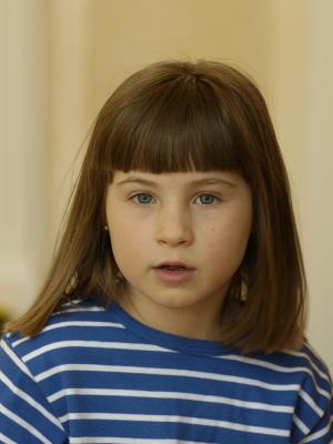 u18/duncanc/medium/15511040.Talioncouch05.jpg