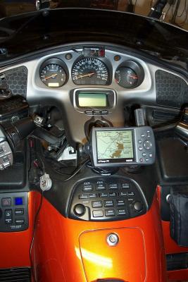 Garmin GPS 176 mounted with AutoMount