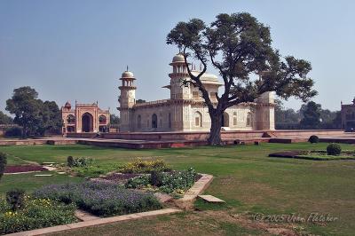 Itimad ud-Daulas Tomb