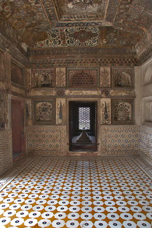 Itimad ud-Daulas Tomb