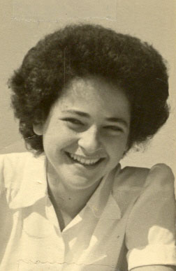 חיוך זוהר - של רות ספיבק