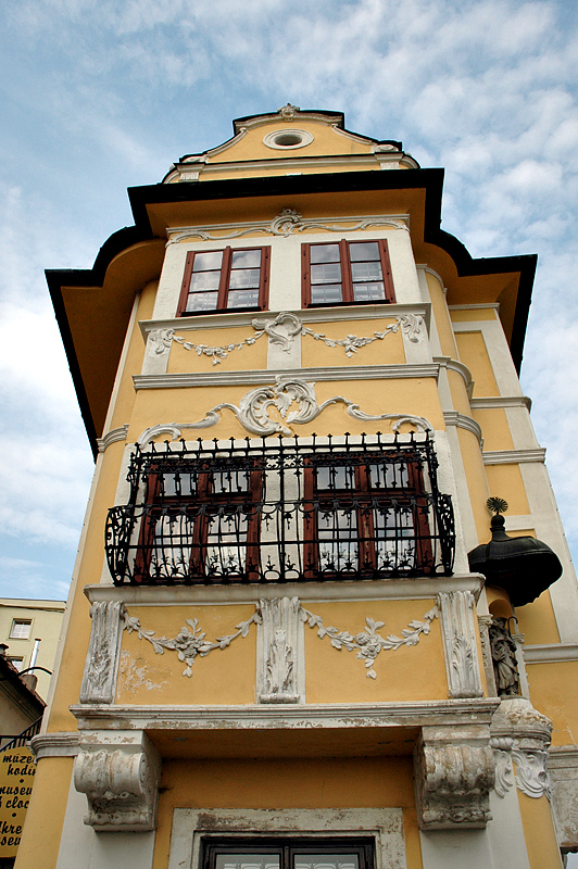 The yellow house