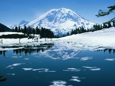 Mount Rainier & Summit Lake