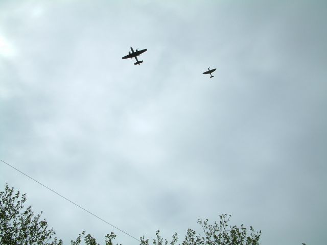 Lancaster en Spitfire