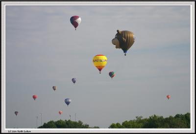 Balloons Many Approaching - 1103_filtered copy.jpg