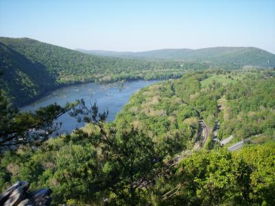 Looking north along river from Weverton Cliffs