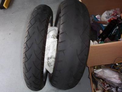 u18/larrys4227/medium/32933312.BikeTires_August200404.jpg